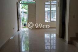 Disewakan! Rumah 3 Kamar Tidur &
2 Kamar Mandi di Green Lake City, Jakarta Barat Disewakan! Rumah 3 Kamar Tidur &
2 Kamar Mandi di Green Lake City, Jakarta Barat