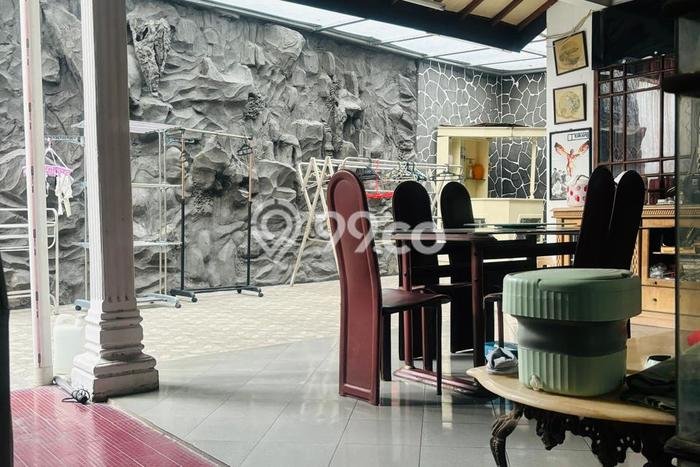 Dijual Rumah Premium dengan Fasilitas Sekitar Komplit di Kebon Jeruk, Jakarta Barat Dijual Rumah Premium dengan Fasilitas Sekitar Komplit di Kebon Jeruk, Jakarta Barat