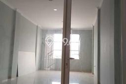 Disewakan Ruko di Kawasan Ramai Duri Kosambi Luas 220m2 Disewakan Ruko di Kawasan Ramai Duri Kosambi Luas 220m2