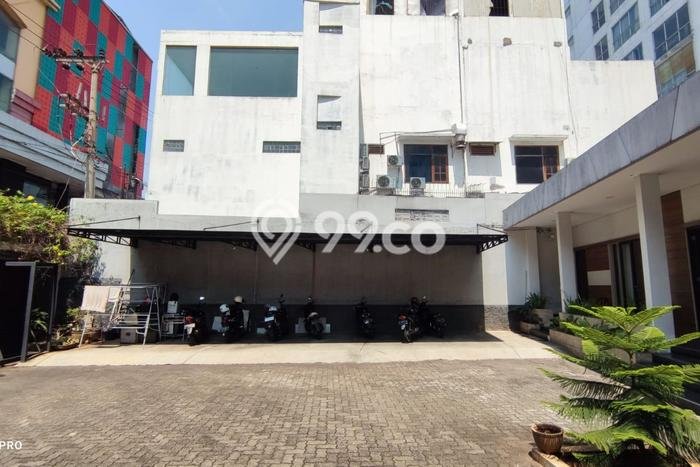 Unit Komersial Dijual di Semarang LT 569m2 & LB 400m2 Unit Komersial Dijual di Semarang LT 569m2 & LB 400m2