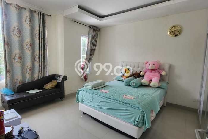 Rumah di Simongan, Dekat Pusat Kota, 3 KM, LT 208m² LB 200m² Rumah di Simongan, Dekat Pusat Kota, 3 KM, LT 208m² LB 200m²