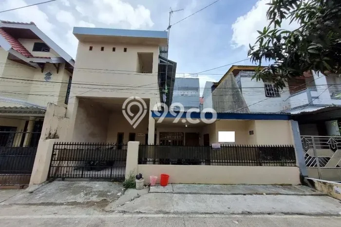 Dijual Hunian Rumah Terawat 8 KT di Tidung, Makassar Dijual Hunian Rumah Terawat 8 KT di Tidung, Makassar