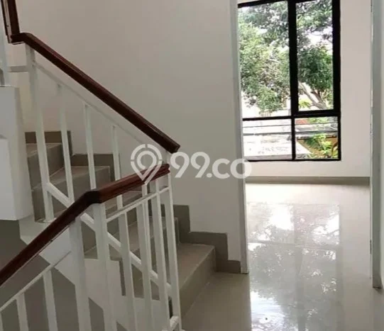 Unit Komersial Dijual di Jakarta Pusat LT 37m2 & LB 91m2 Unit Komersial Dijual di Jakarta Pusat LT 37m2 & LB 91m2