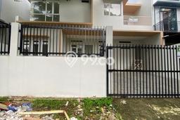 Rumah Luas Asri 4 KT Siap Huni di Sentul City Bogor Rumah Luas Asri 4 KT Siap Huni di Sentul City Bogor