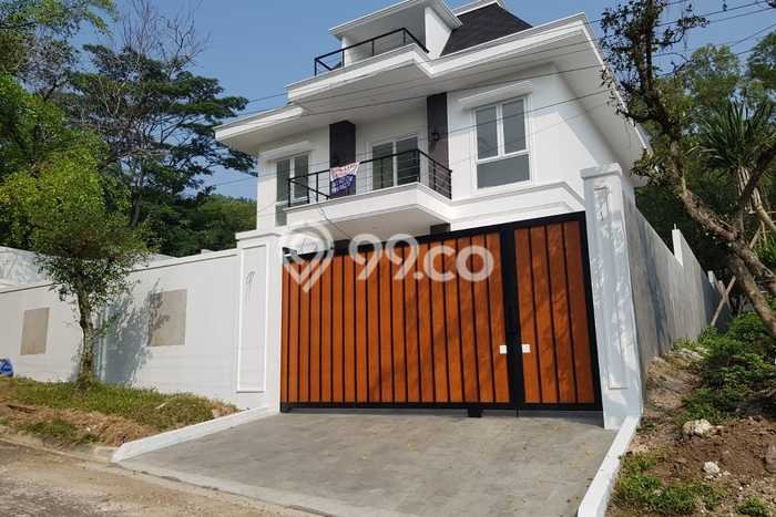 Rumah Elit Modern Siap Huni di Sentul City Bogor Rumah Elit Modern Siap Huni di Sentul City Bogor
