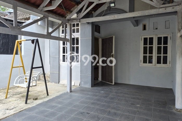 Rumah Luas Asri 3 KT Siap Huni di Plamongan Semarang Rumah Luas Asri 3 KT Siap Huni di Plamongan Semarang
