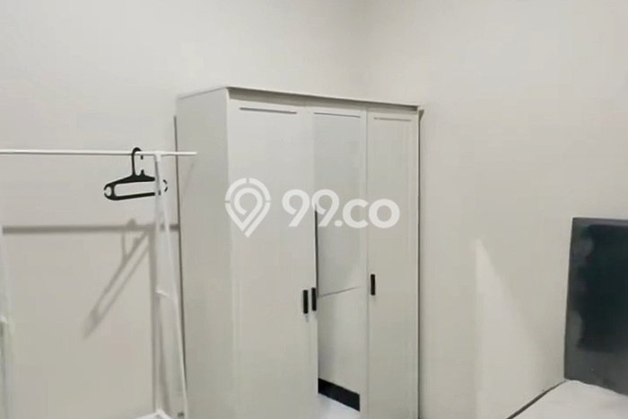 UNIT LANGKA! Rumah di Gatot Subroto, 2 KT, Pemandangan Kota, LT 100m² Bangunan 70m² UNIT LANGKA! Rumah di Gatot Subroto, 2 KT, Pemandangan Kota, LT 100m² Bangunan 70m²