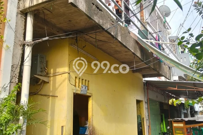 Aset Investasi! Rumah Kost Dijual di Jatinegara, Jakarta Timur, 8 KT, 8 KM, Luas 176m2 Aset Investasi! Rumah Kost Dijual di Jatinegara, Jakarta Timur, 8 KT, 8 KM, Luas 176m2
