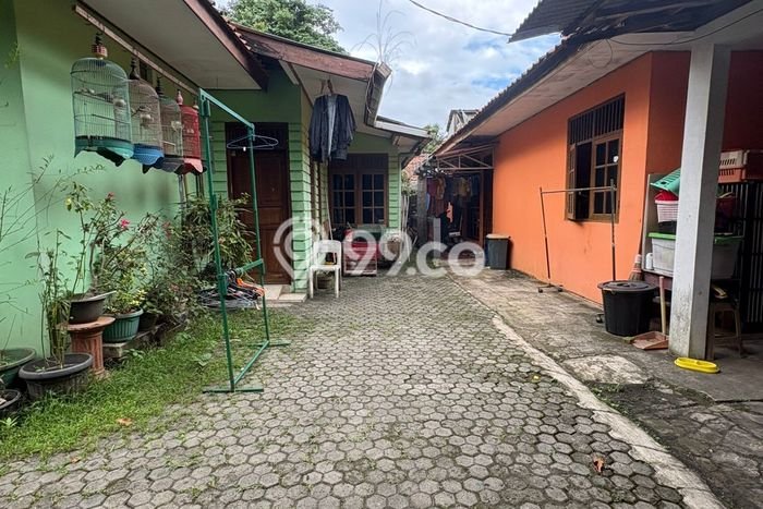 For Sale! Luxury House LT 913m2 Desain Elegan di Pondok Labu For Sale! Luxury House LT 913m2 Desain Elegan di Pondok Labu