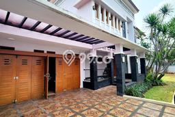 Ready to Use! Premium House LT 576m2 Desain Modern di Lebak Bulus Ready to Use! Premium House LT 576m2 Desain Modern di Lebak Bulus