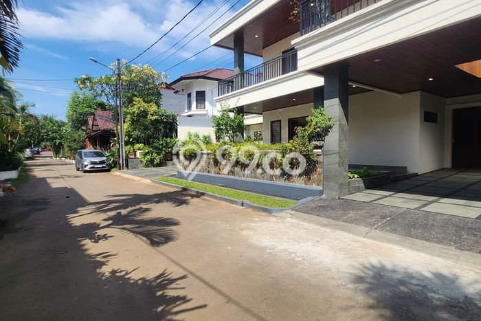 For Sale! Premium House LT 670m2 Desain Elegan di Pejaten For Sale! Premium House LT 670m2 Desain Elegan di Pejaten