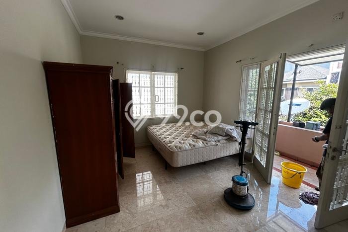 Disewakan! Rumah 4 Kamar Tidur &
3 Kamar Mandi di Ancol, Jakarta Utara Disewakan! Rumah 4 Kamar Tidur &
3 Kamar Mandi di Ancol, Jakarta Utara