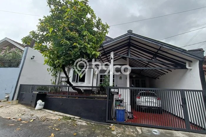 Dijual Cepat Rumah Bagus Siap Huni LB 252m2 di Cinere, Depok Dijual Cepat Rumah Bagus Siap Huni LB 252m2 di Cinere, Depok