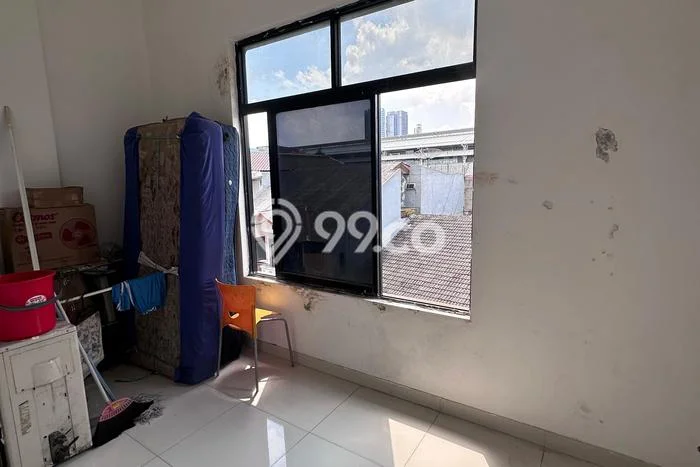 Ruko Dijual di Prime Area Jakarta Selatan Luas 268m2 Ruko Dijual di Prime Area Jakarta Selatan Luas 268m2