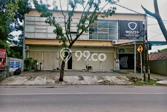 Unit Ruko Dijual di Jombang LT 58m2 & LB 117m2 Unit Ruko Dijual di Jombang LT 58m2 & LB 117m2