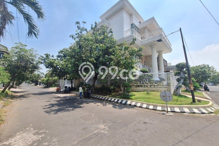 Hot Offer Hunian Mewah Ideal dan Luas di Waru, Sidoarjo Hot Offer Hunian Mewah Ideal dan Luas di Waru, Sidoarjo