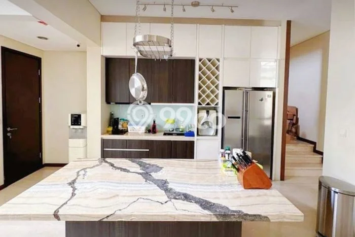 Hunian Mewah Dijual LT 220m2 di BSD, Tangerang Selatan Hunian Mewah Dijual LT 220m2 di BSD, Tangerang Selatan