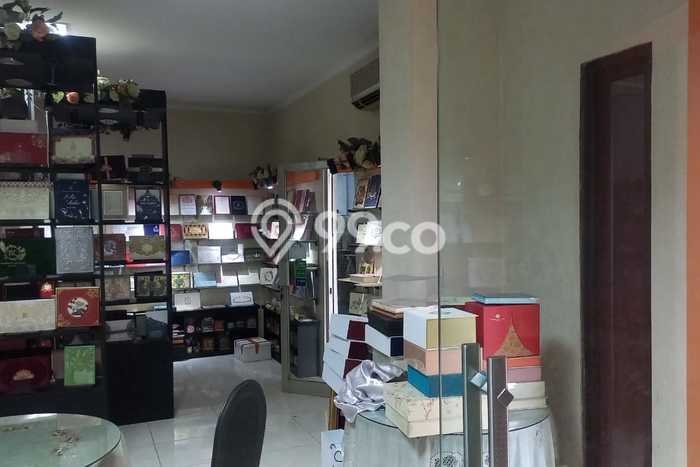 Unit Gudang Dijual di BSD Tangerang Selatan Luas Tanah 444m2, Luas Bangunan 775m2 Unit Gudang Dijual di BSD Tangerang Selatan Luas Tanah 444m2, Luas Bangunan 775m2