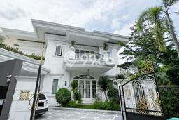 Rumah Mewah Dijual LT 976m2 di Kelapa Gading, Jakarta Utara Rumah Mewah Dijual LT 976m2 di Kelapa Gading, Jakarta Utara