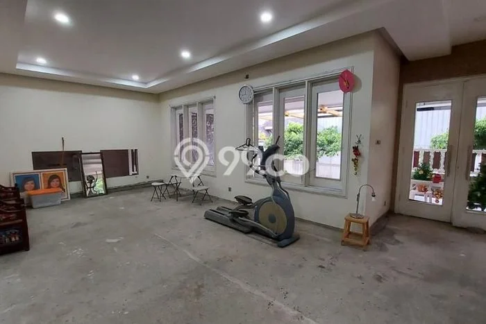 Rumah Mewah LB 450m2 Siap Pakai Desain Elegan di Pondok Kopi, Jakarta Timur Rumah Mewah LB 450m2 Siap Pakai Desain Elegan di Pondok Kopi, Jakarta Timur