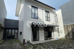Rumah Luxury Modern Siap Huni di Kota Baru Parahyangan Bandung Rumah Luxury Modern Siap Huni di Kota Baru Parahyangan Bandung