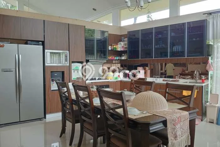 Dijual Hunian Mewah dengan Fasilitas Sekitar Lengkap di Cimahi Selatan, Cimahi Dijual Hunian Mewah dengan Fasilitas Sekitar Lengkap di Cimahi Selatan, Cimahi
