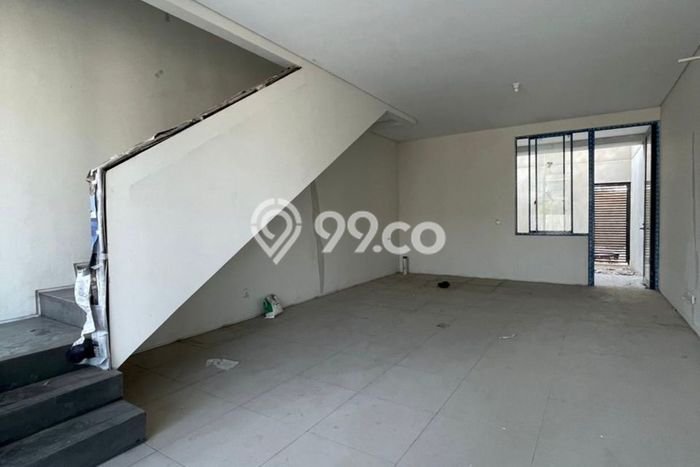 Ruko Strategis di Kota Baru Parahyangan, Luas 139m², Jalan Utama, Area Bisnis Aktif Ruko Strategis di Kota Baru Parahyangan, Luas 139m², Jalan Utama, Area Bisnis Aktif