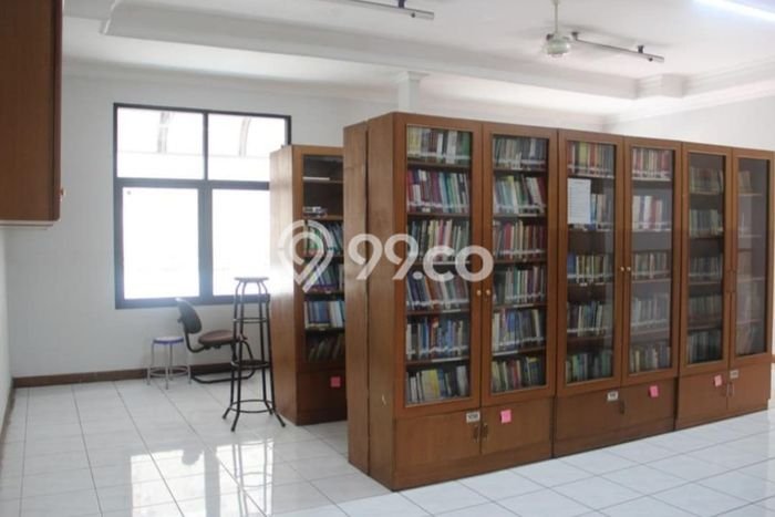 Kantor Dijual di Bandung LT 2176m2 & LB 1980m2 Lokasi Terbaik! Kantor Dijual di Bandung LT 2176m2 & LB 1980m2 Lokasi Terbaik!