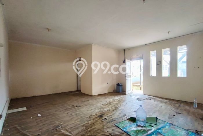 LOKASI PREMIUM! Gudang di Kutawaringin, Luas 288m², Area Ramai LOKASI PREMIUM! Gudang di Kutawaringin, Luas 288m², Area Ramai