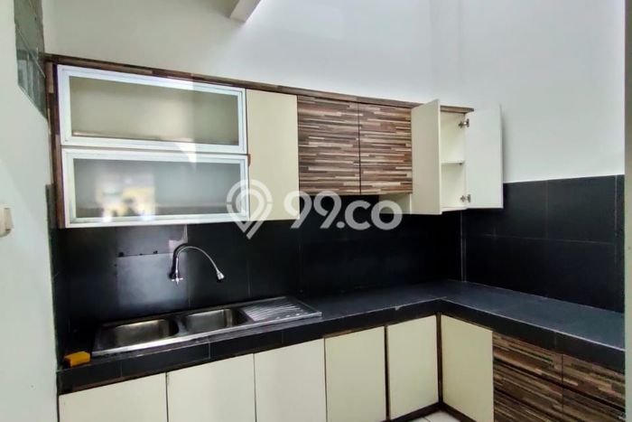 Ruko Kawasan Kota Baru Parahyangan, Luas 150m², Lokasi Premium Ruko Kawasan Kota Baru Parahyangan, Luas 150m², Lokasi Premium