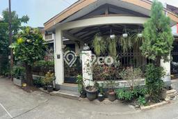 Rumah Mewah LB 225m2 Siap Huni Desain Elegan di Pondok Gede, Bekasi Rumah Mewah LB 225m2 Siap Huni Desain Elegan di Pondok Gede, Bekasi
