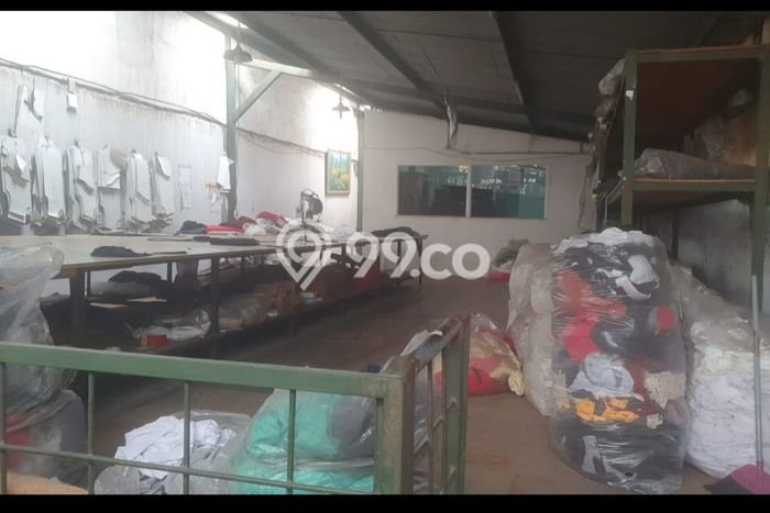 Gudang Bagus Dijual LB 1800m2 Lokasi Strategis Bandung Area Cocok untuk Bisnis Gudang Bagus Dijual LB 1800m2 Lokasi Strategis Bandung Area Cocok untuk Bisnis