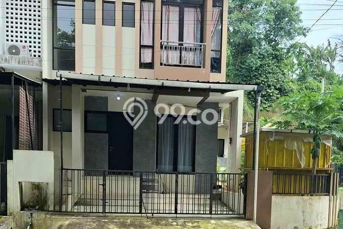 Dijual Rumah Strategis Bagus Punya 3 KT di Ciputat Tangerang Selatan SHM Dijual Rumah Strategis Bagus Punya 3 KT di Ciputat Tangerang Selatan SHM