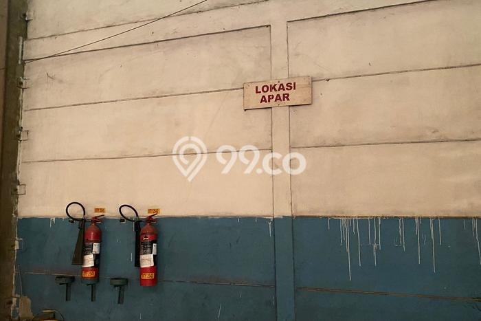Unit Gudang Disewa Lokasi Karawang Barat, Karawang Spesifikasi Luas Bangunan 8082m2 Unit Gudang Disewa Lokasi Karawang Barat, Karawang Spesifikasi Luas Bangunan 8082m2