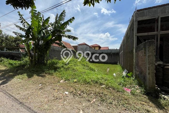 Tanah untuk Dijual Lokasi Jatinangor, Sumedang Luas 300m2 SHM Tanah untuk Dijual Lokasi Jatinangor, Sumedang Luas 300m2 SHM