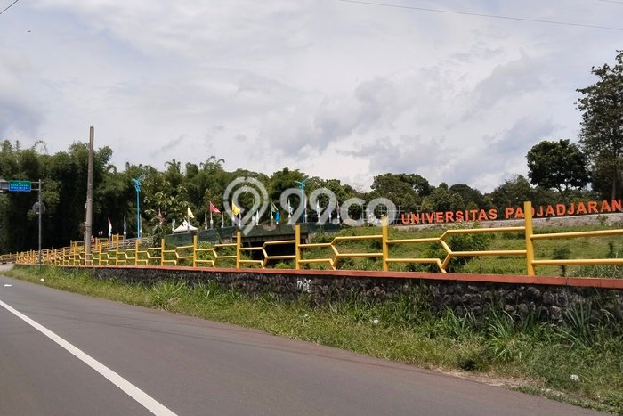 Tanah Kavling di Jatinangor Dijual dengan Luas 300m2 Tanah Kavling di Jatinangor Dijual dengan Luas 300m2