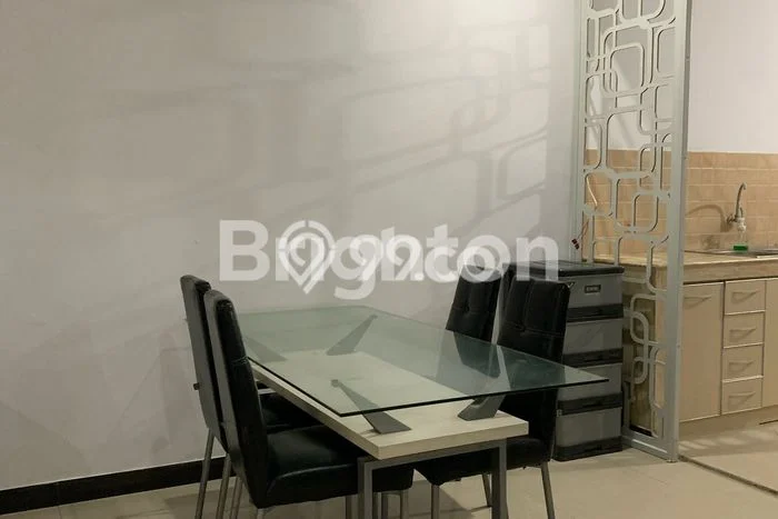 Disewakan! Rumah 3 Kamar Tidur &
2 Kamar Mandi di Duri Kepa, Jakarta Barat Disewakan! Rumah 3 Kamar Tidur &
2 Kamar Mandi di Duri Kepa, Jakarta Barat