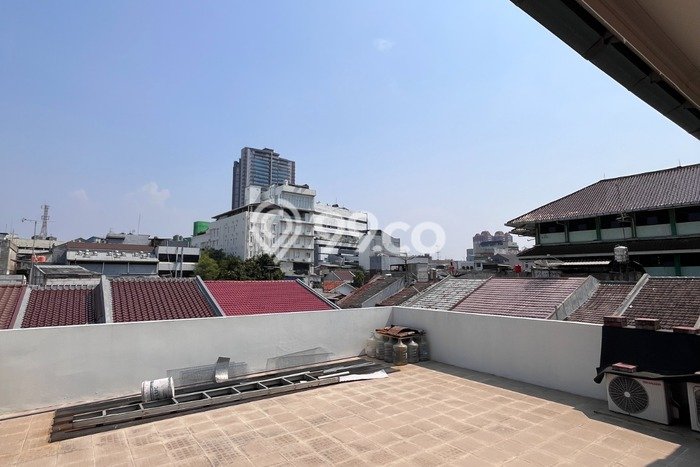 For Sale! Premium House LT 192m2 Desain Modern di Pasar Baru For Sale! Premium House LT 192m2 Desain Modern di Pasar Baru