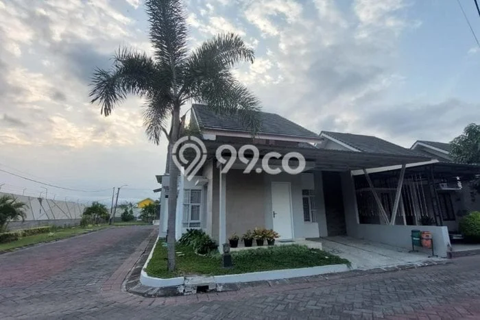 Dijual Rumah 3 Kamar Lokasi Ideal Bagus dan Strategis di Kartasura Dijual Rumah 3 Kamar Lokasi Ideal Bagus dan Strategis di Kartasura