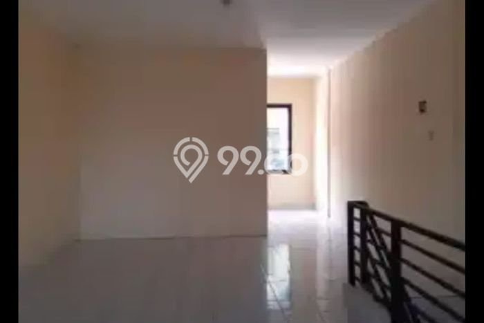 Untuk Dijual! Ruko di Taman Royal Tangerang LT 81m2 / LB 120m2 Kawasan Strategis Untuk Dijual! Ruko di Taman Royal Tangerang LT 81m2 / LB 120m2 Kawasan Strategis