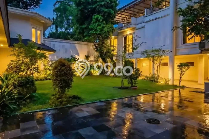 Dijual Rumah Premium dengan Fasilitas Sekitar Lengkap di Menteng, Jakarta Pusat Dijual Rumah Premium dengan Fasilitas Sekitar Lengkap di Menteng, Jakarta Pusat