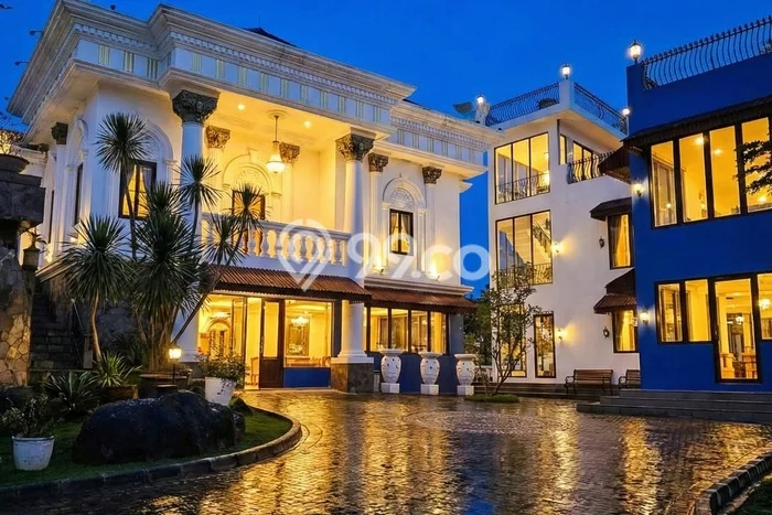 Rumah Elit Modern Tanpa Renovasi di Sentul City Bogor Rumah Elit Modern Tanpa Renovasi di Sentul City Bogor