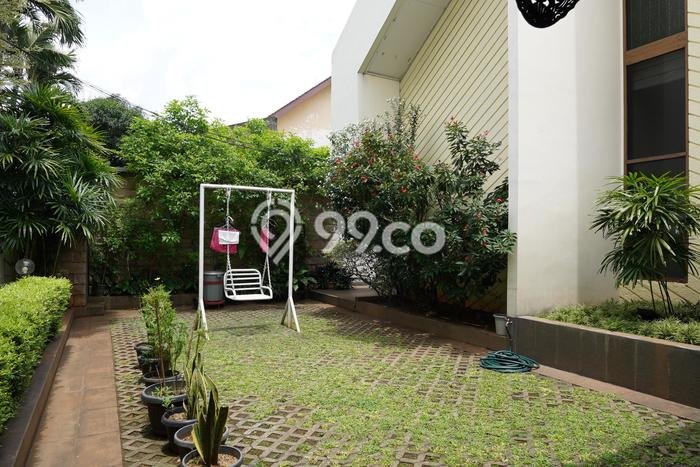 Hunian Mewah LB 430m2 Siap Pakai Desain Elegan di Pondok Indah, Jakarta Selatan Hunian Mewah LB 430m2 Siap Pakai Desain Elegan di Pondok Indah, Jakarta Selatan