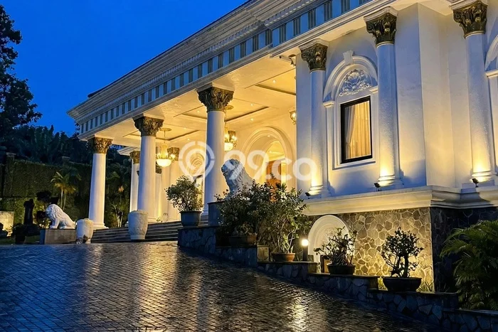 Rumah Elit Modern Tanpa Renovasi di Sentul City Bogor Rumah Elit Modern Tanpa Renovasi di Sentul City Bogor