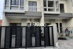 Hunian Nyaman Asri 5 KT Siap Huni di Surabaya Kota Surabaya Hunian Nyaman Asri 5 KT Siap Huni di Surabaya Kota Surabaya