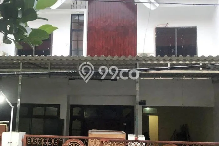 Rumah Mewah LB 250m2 Siap Huni Desain Elegan di Mulyosari, Surabaya Rumah Mewah LB 250m2 Siap Huni Desain Elegan di Mulyosari, Surabaya