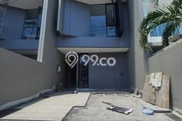 Dijual Hunian Rumah Terawat 5 KT di Mulyosari, Surabaya Dijual Hunian Rumah Terawat 5 KT di Mulyosari, Surabaya