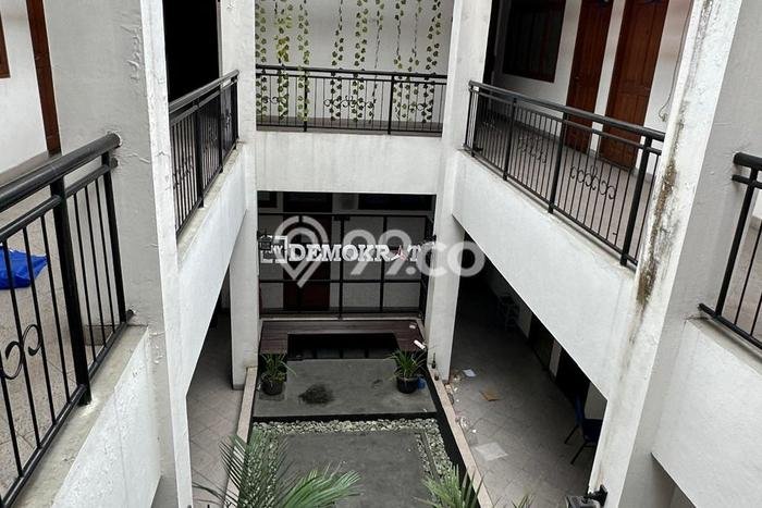 Kantor Dijual di Wonocolo Surabaya dengan Luas Bangunan 700m2 Kantor Dijual di Wonocolo Surabaya dengan Luas Bangunan 700m2