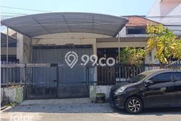 Siap Huni Hunian Elit 11 Kamar di Genteng Dekat ke Mana Pun Siap Huni Hunian Elit 11 Kamar di Genteng Dekat ke Mana Pun