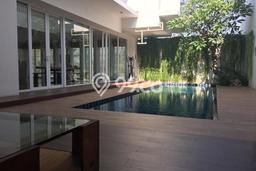 Rumah Eksklusif Siap Huni LT 603m2 di Lakarsantri, Surabaya Rumah Eksklusif Siap Huni LT 603m2 di Lakarsantri, Surabaya